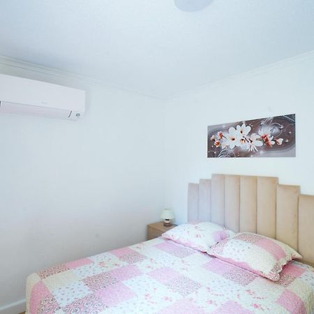 Appartement Du Forum,La Gare, 50 M2 , Climatisation, Garage, Cour Narbonne Exterior foto